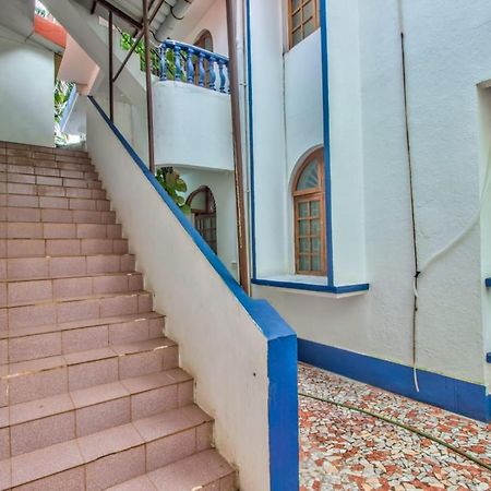 Advik Apartments Marmagao Bagian luar foto