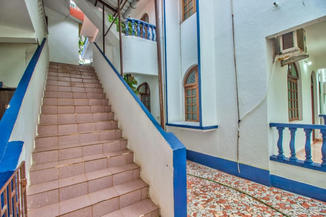 Advik Apartments Marmagao Bagian luar foto