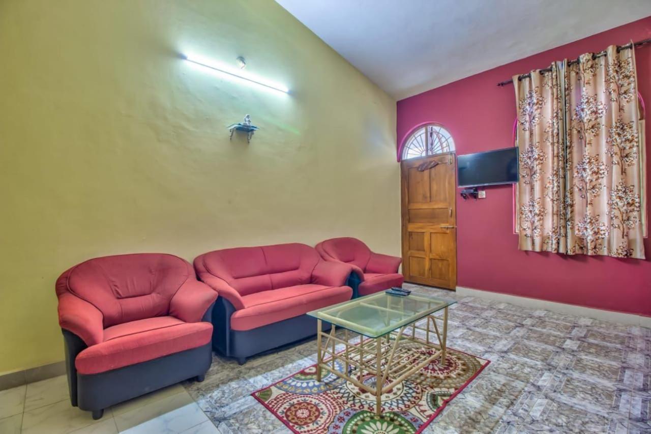 Advik Apartments Marmagao Bagian luar foto