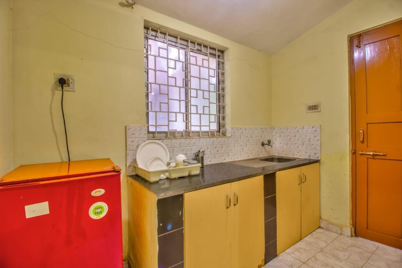 Advik Apartments Marmagao Bagian luar foto